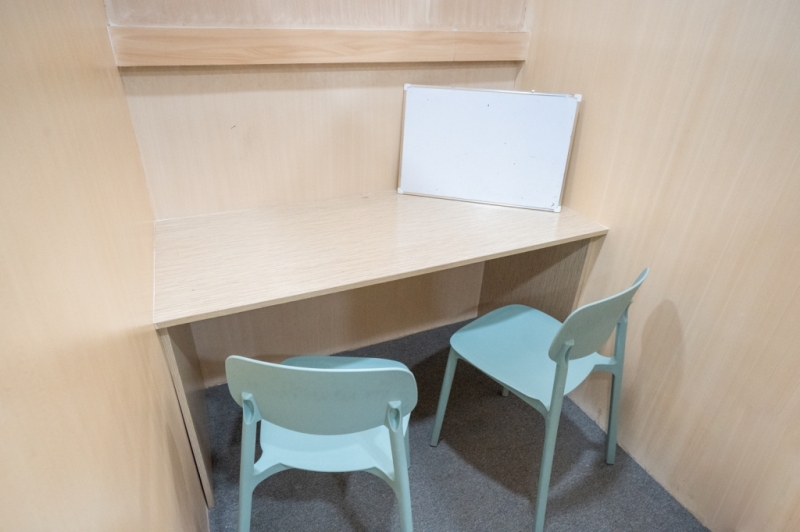 フィリピン留学 Cebu21 - CELLA Premium Campus-Class Room-1